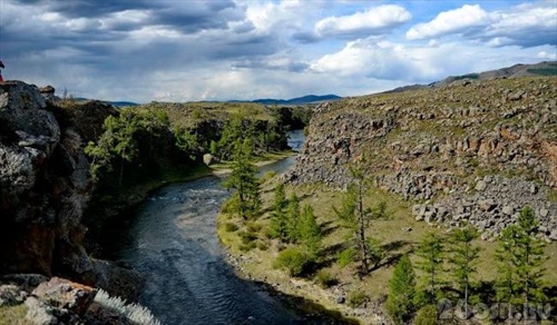 Монголия не будет строить ГЭС на притоках Байкала
